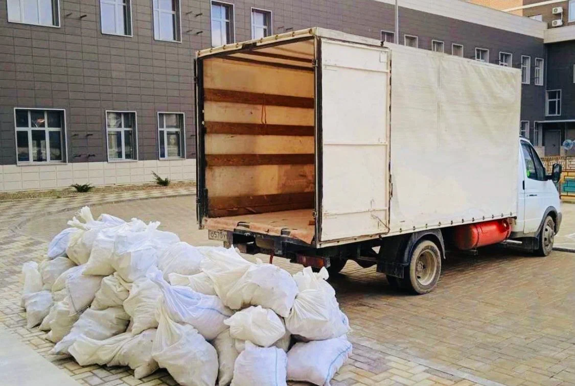 Вывоз строительного мусора из новостроек в Стрежевом в октябре