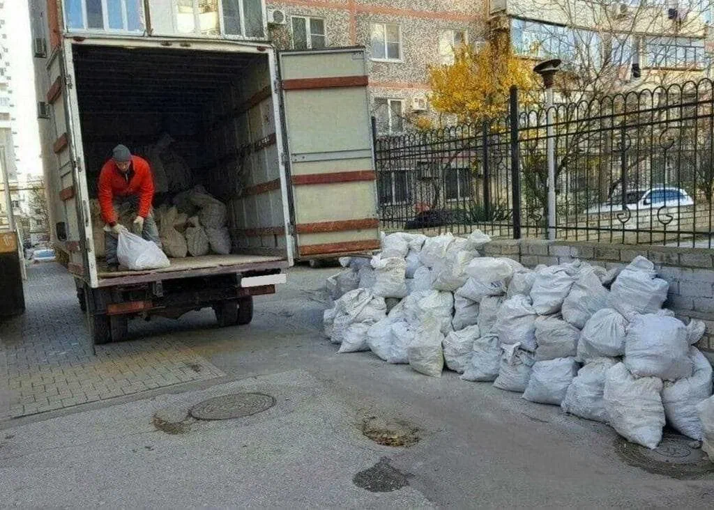 Вывоз мусора после переезда в Стрежевом в октябре
